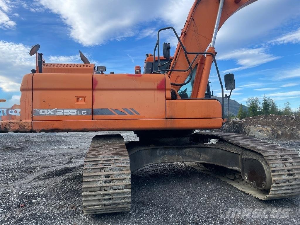 Doosan DX 255 LC-3 Excavatoare pe șenile
