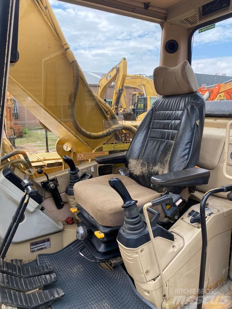 CAT 325 L Excavatoare pe șenile
