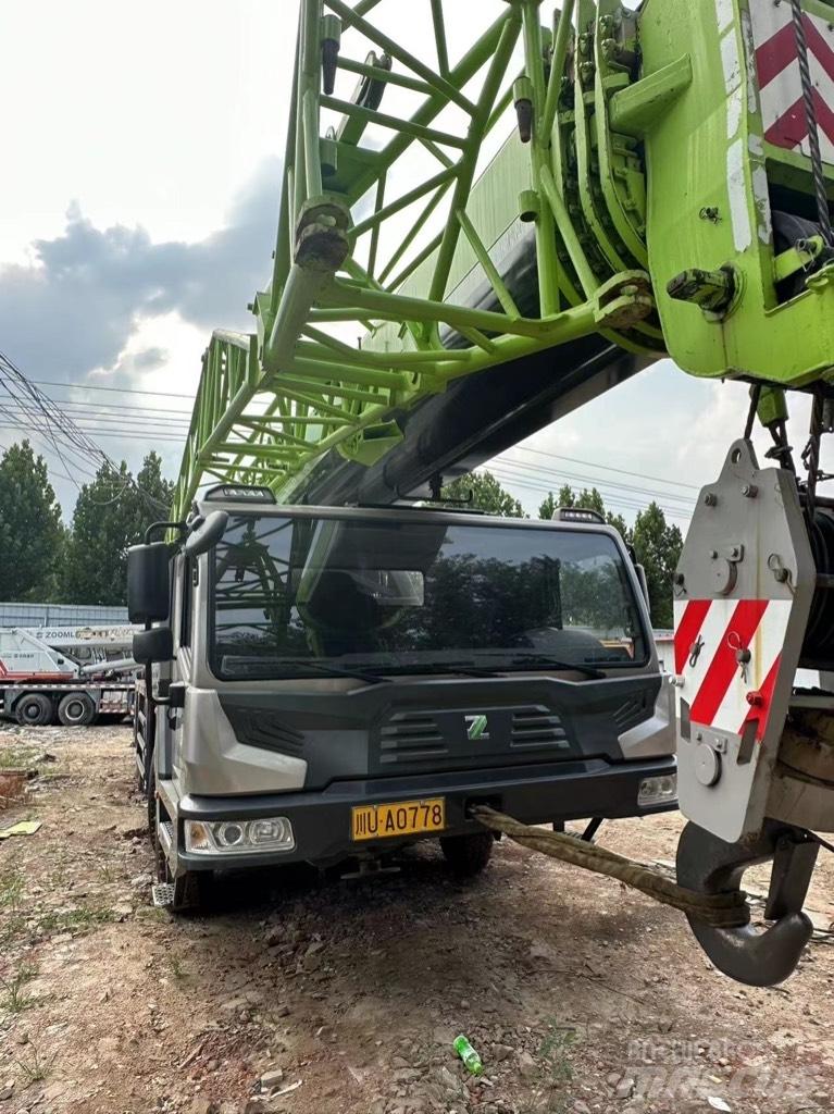 Zoomlion ZTC700 Macara pentru orice teren