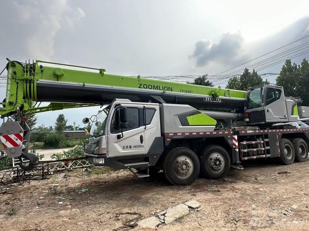 Zoomlion ZTC700 Macara pentru orice teren