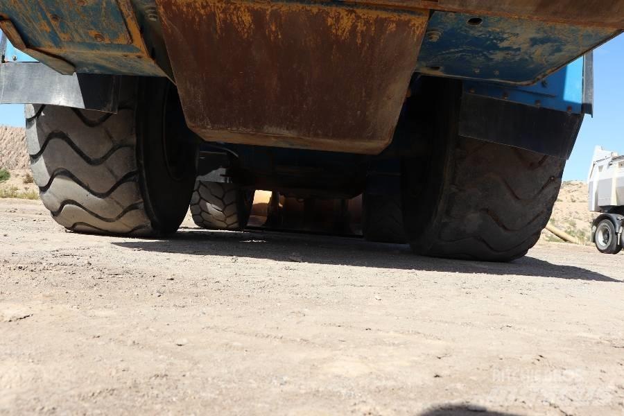CAT 972 M Incarcator pe pneuri