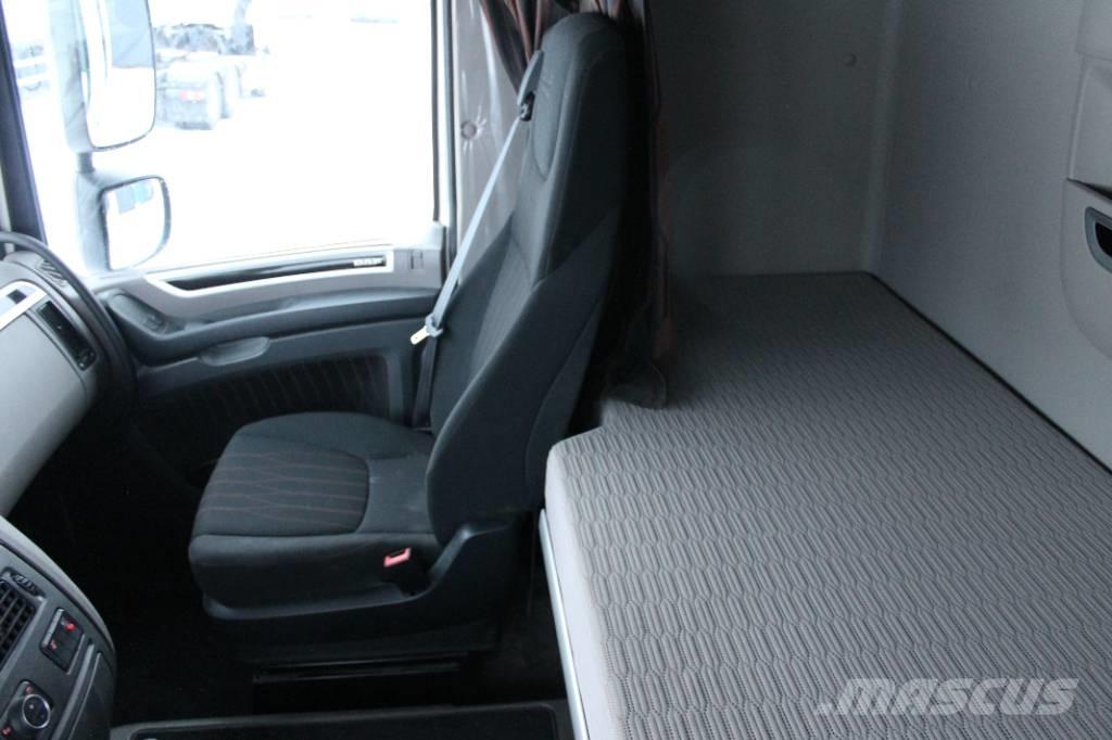 DAF XF530 6X4 FTT Autotractoare