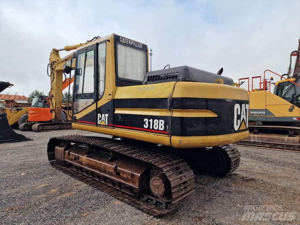 CAT 318 B L Excavatoare pe șenile
