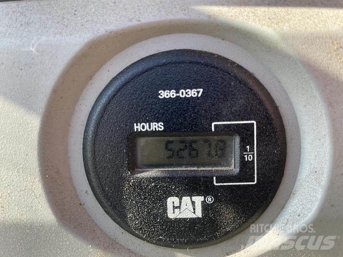CAT 320FL Excavatoare pe șenile
