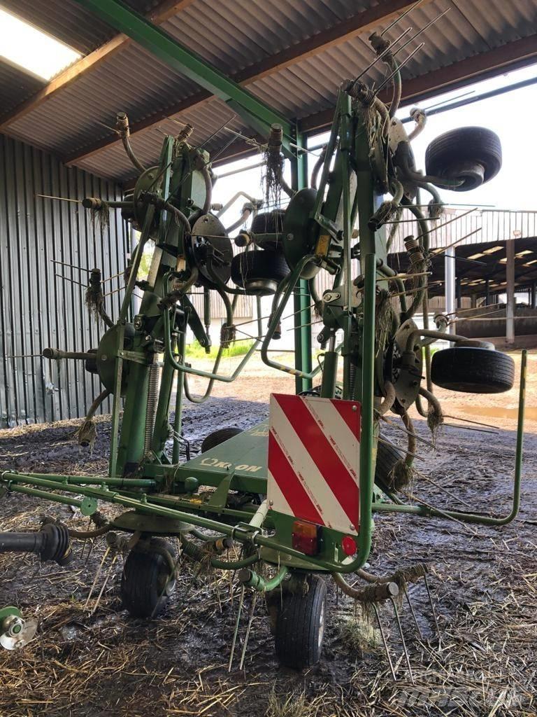 Krone 8.82/8 Tedder Greble