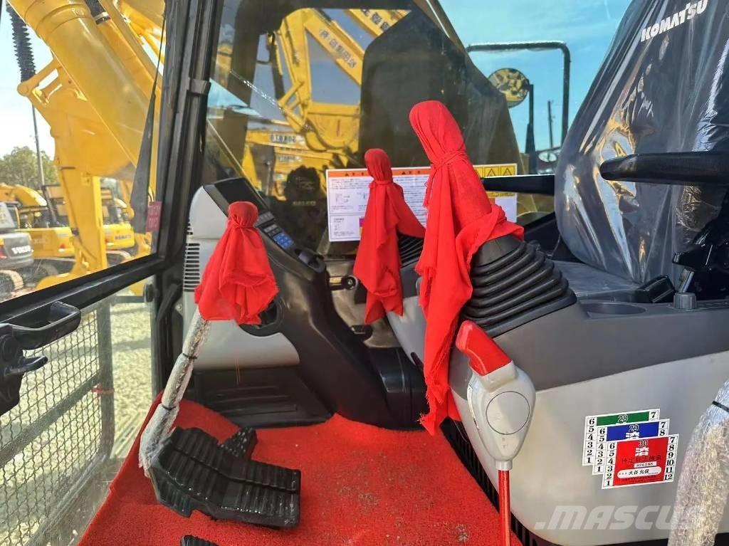 Komatsu PC 210-8 Excavatoare pe șenile
