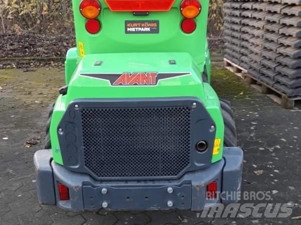 Avant 645 i Mini incarcator