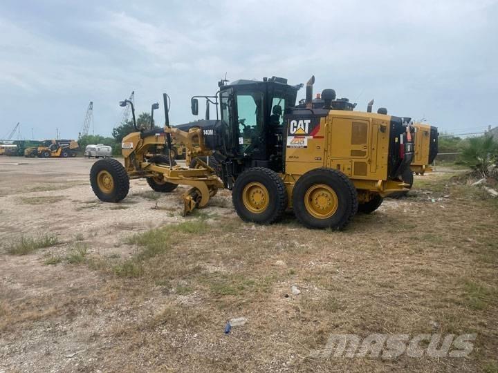 CAT 140 M 2 Gredere