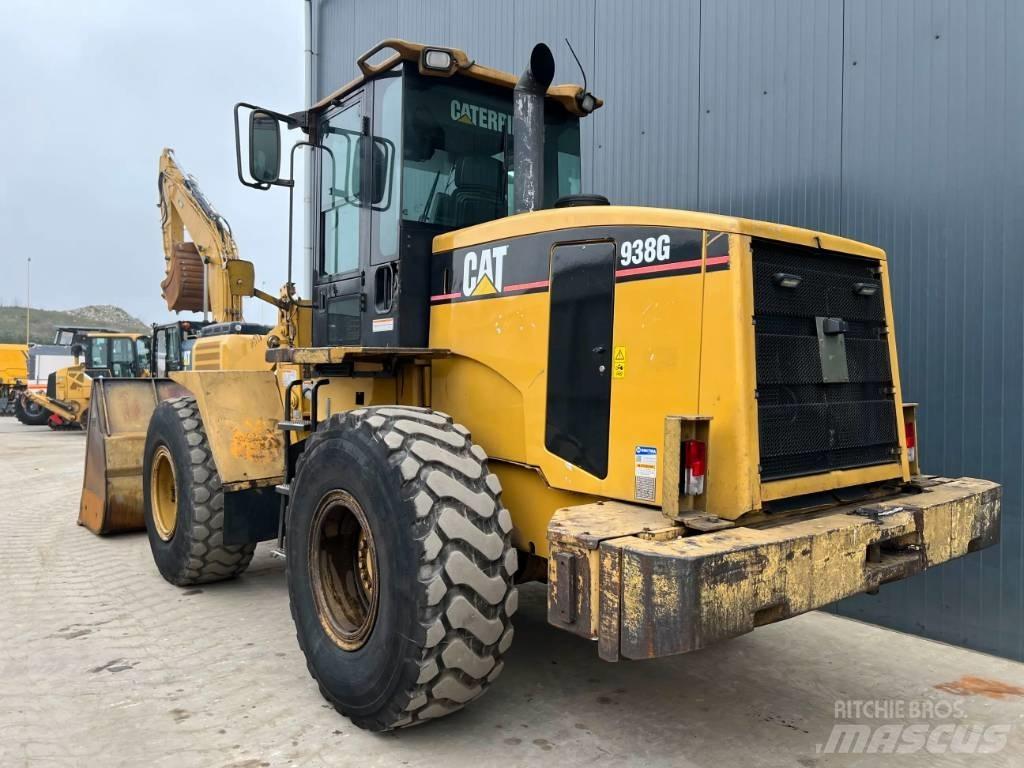 CAT 938G Incarcator pe pneuri