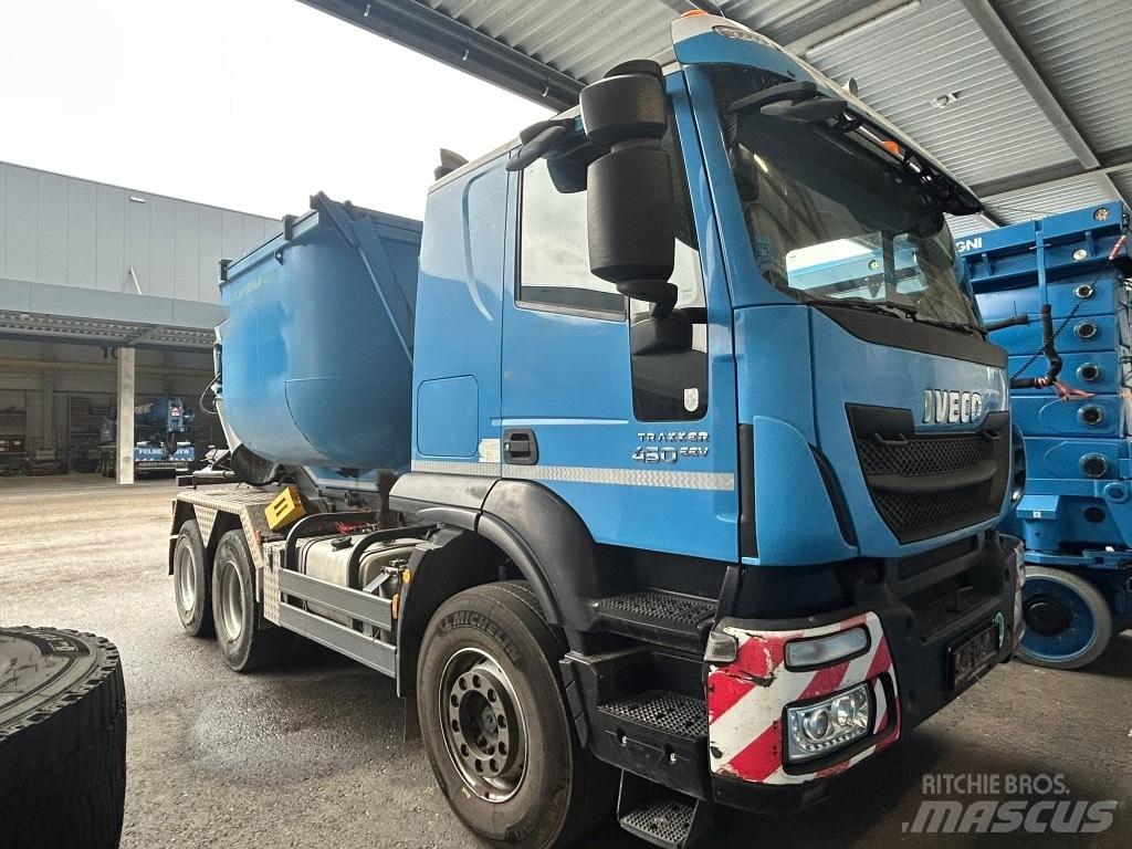Iveco Trakker 450 Camion cu incarcator