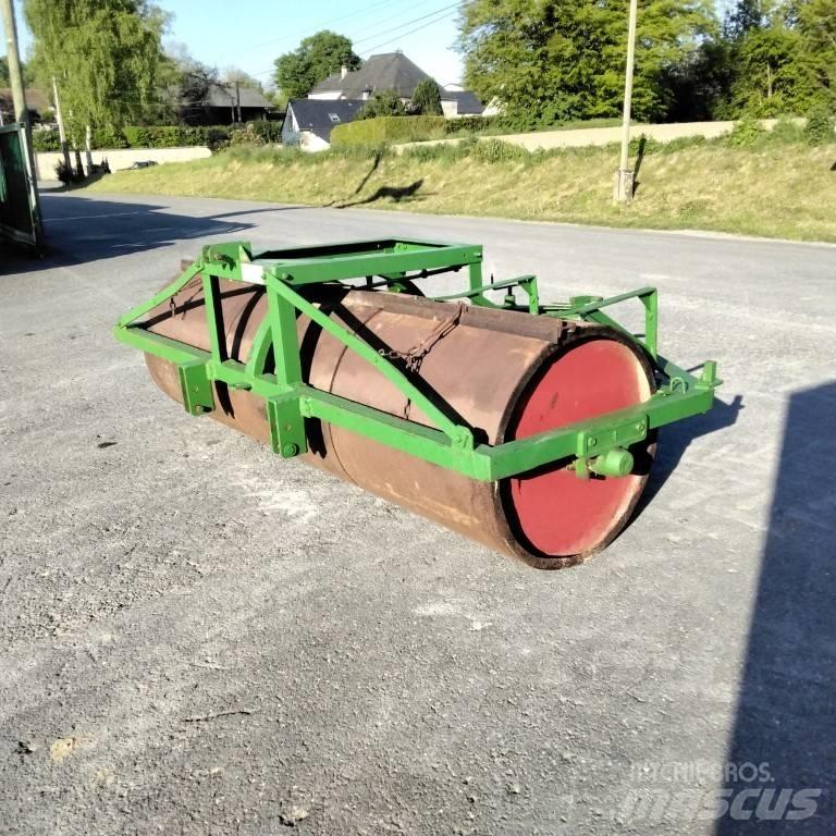  FERJU ROULEAU LISSE Alte masini si accesorii de cultivat