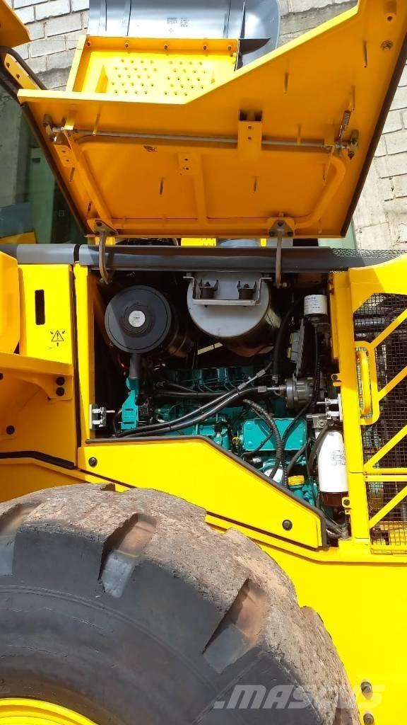 Volvo L 90 F Incarcator pe pneuri