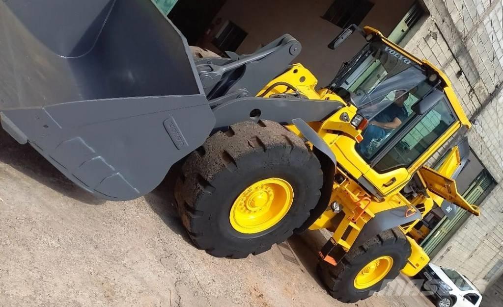 Volvo L 90 F Incarcator pe pneuri