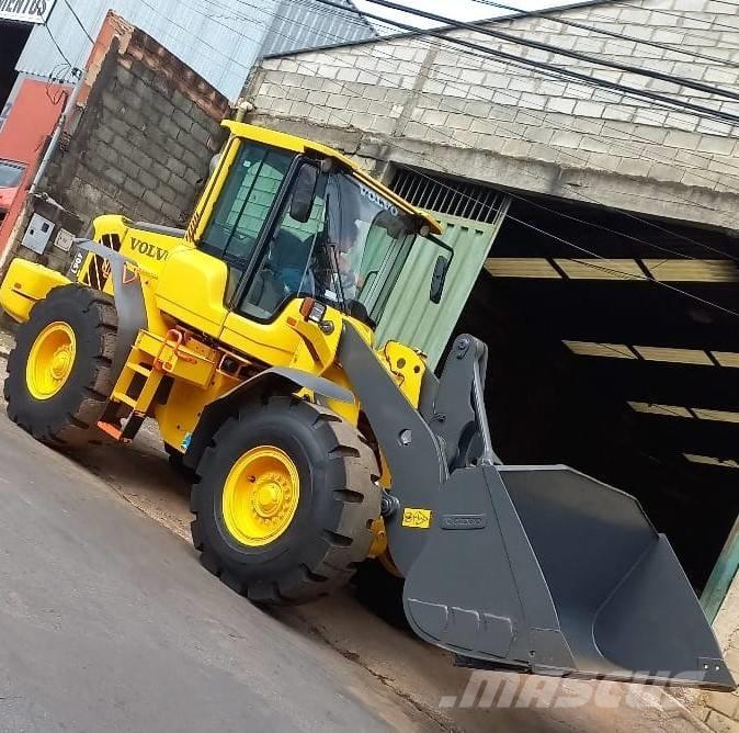 Volvo L 90 F Incarcator pe pneuri