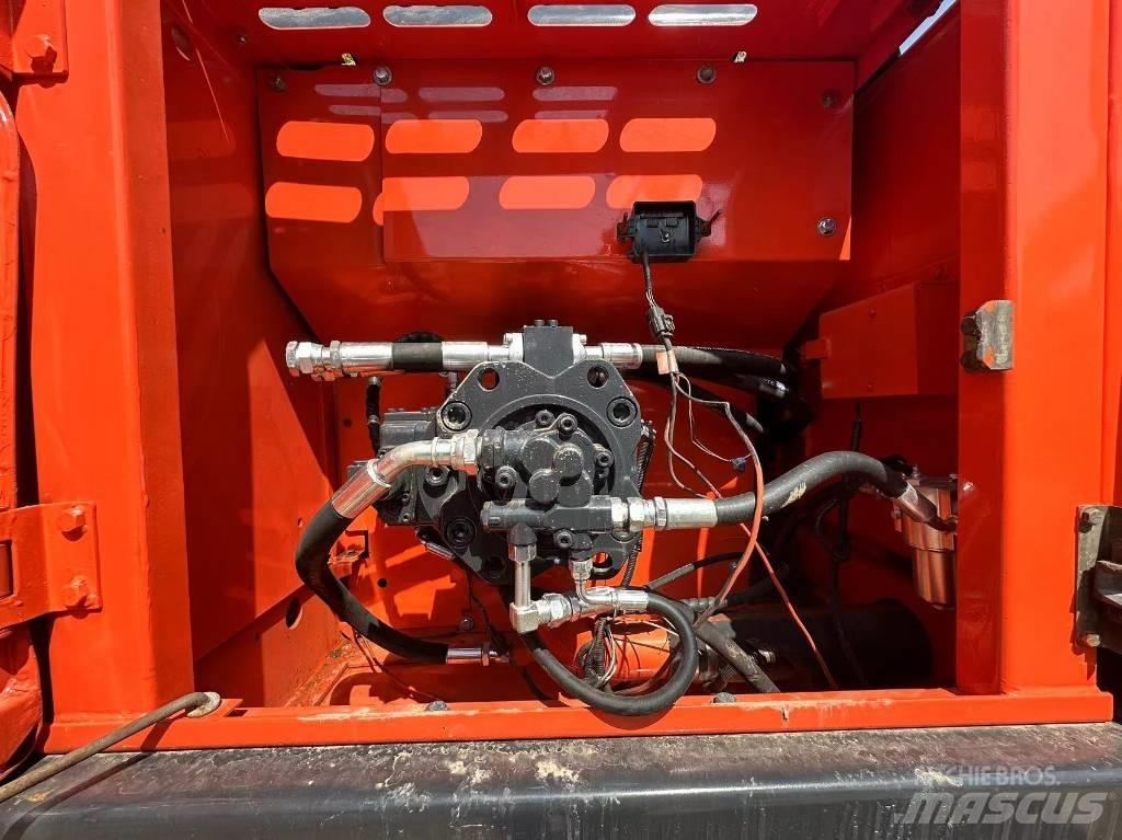 Doosan DX 225 LC-9 Excavatoare pe șenile
