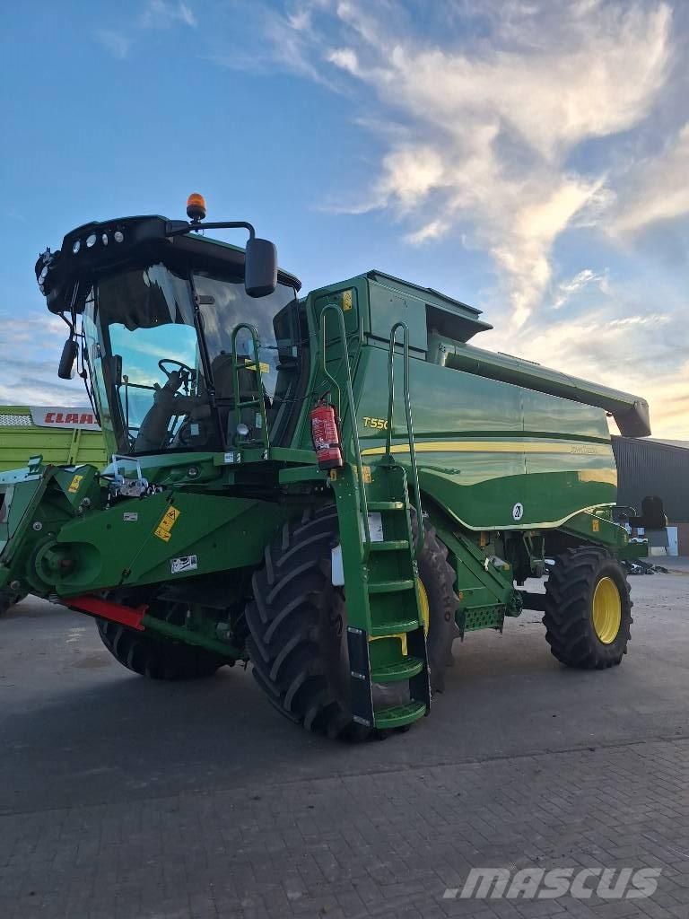 John Deere T 550 Combine de secerat