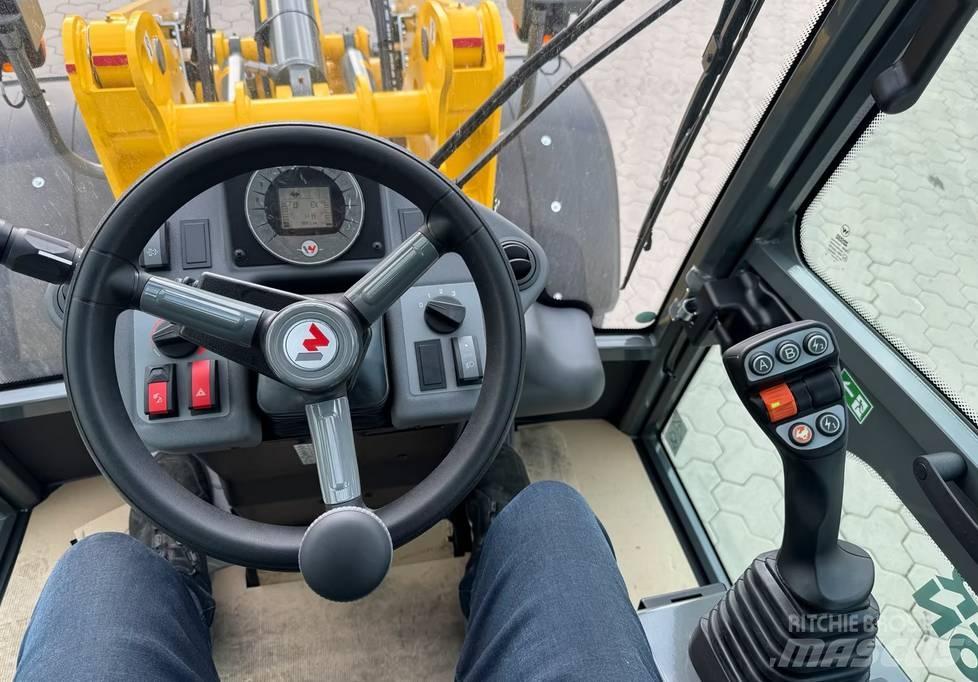 Wacker Neuson WL 52 Incarcator pe pneuri