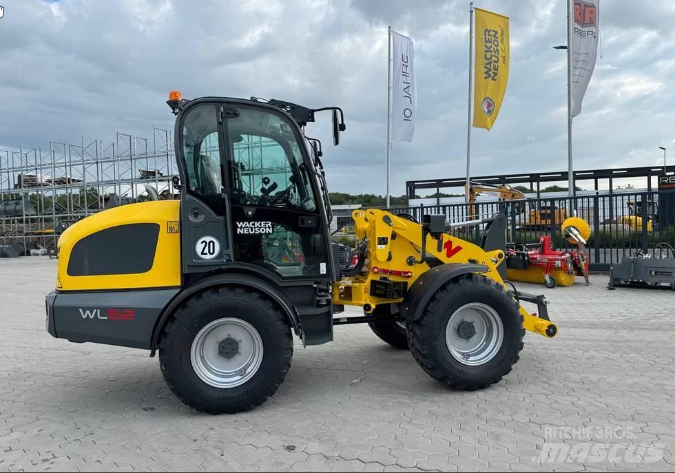 Wacker Neuson WL 52 Incarcator pe pneuri