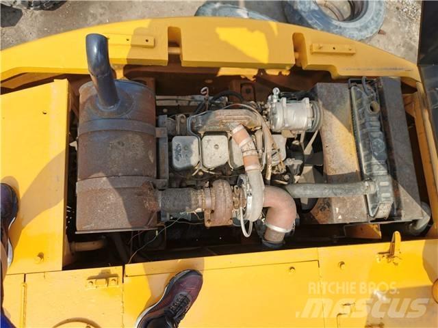 Hyundai R130WD Excavatoare cu roti