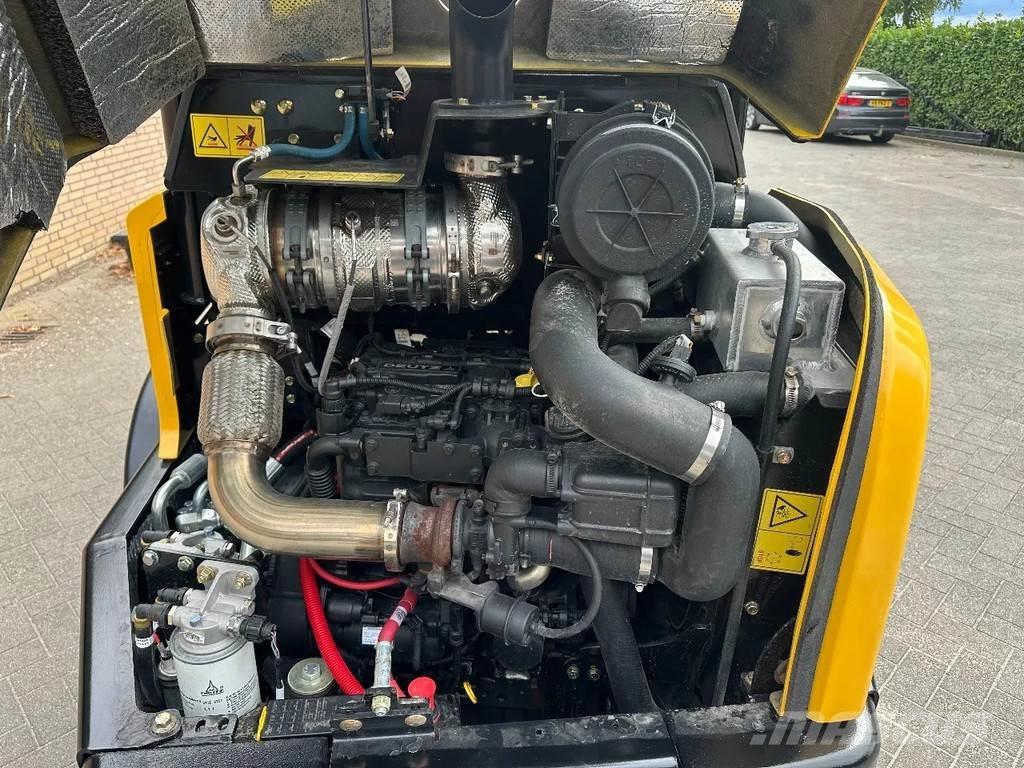 Gehl AL550 Incarcator pe pneuri