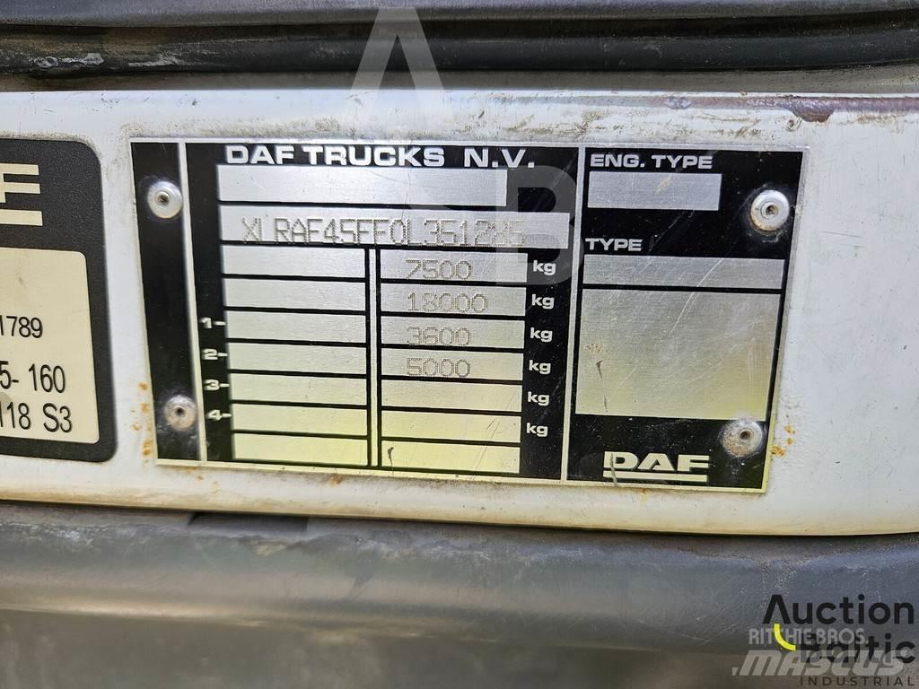 DAF 45.160 Camion cu prelata