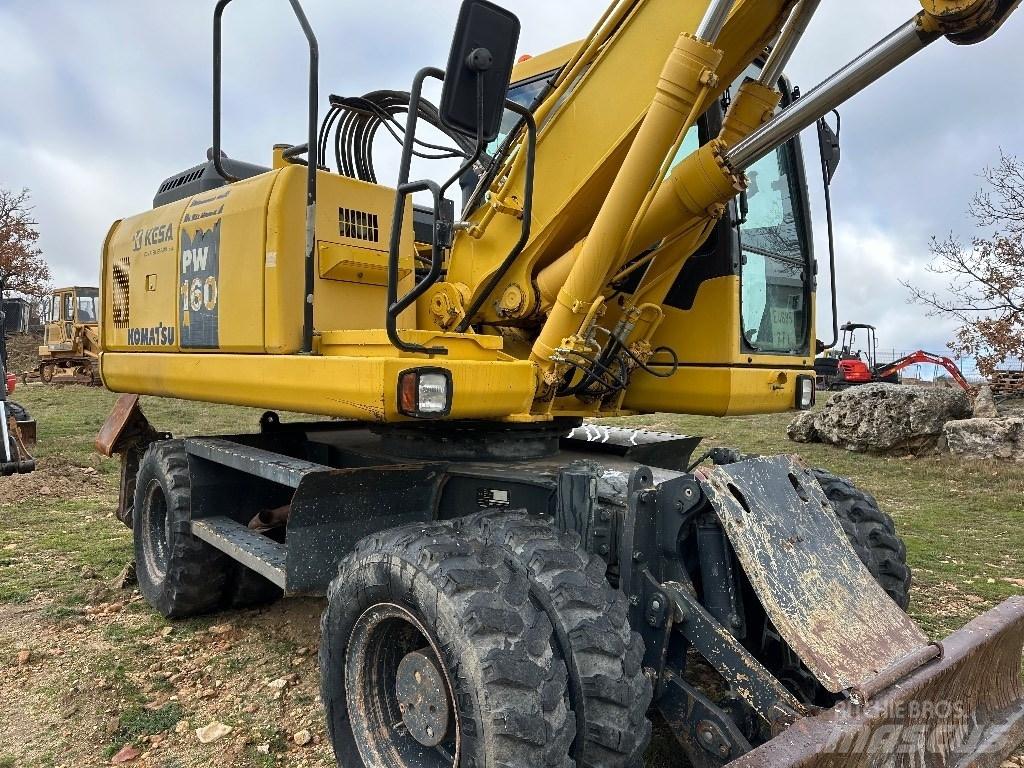 Komatsu PW 160-7E0 Excavatoare cu roti