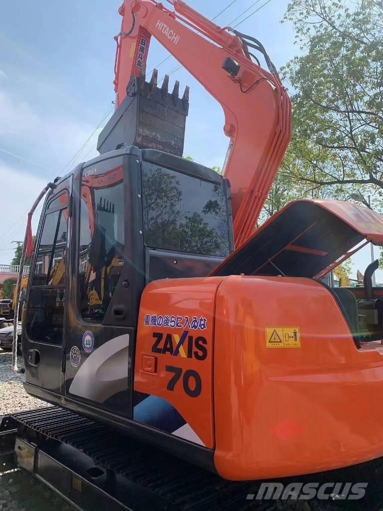 Hitachi ZX 70 Excavatoare pe șenile

