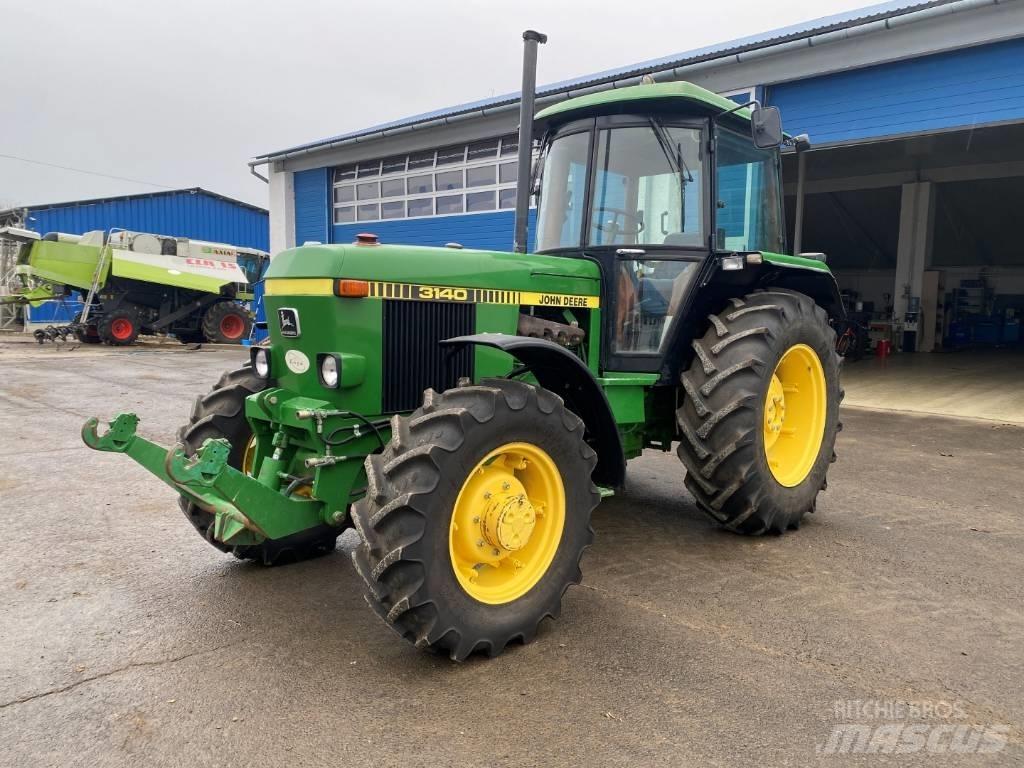 John Deere 3140 Tractoare