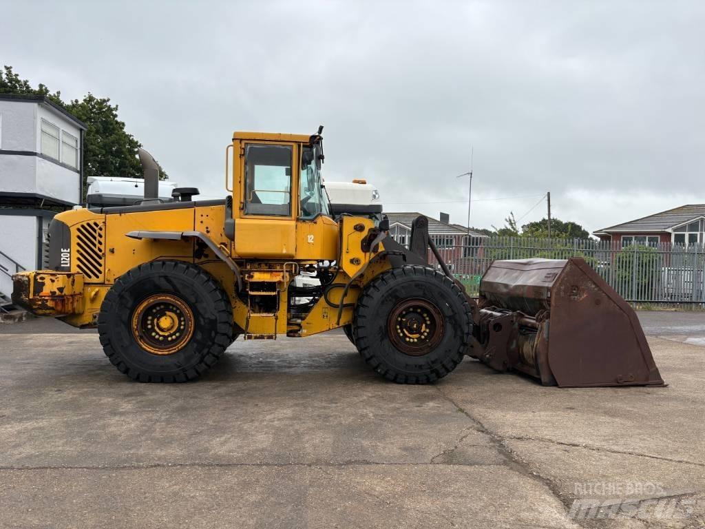 Volvo L 120 E Incarcator pe pneuri