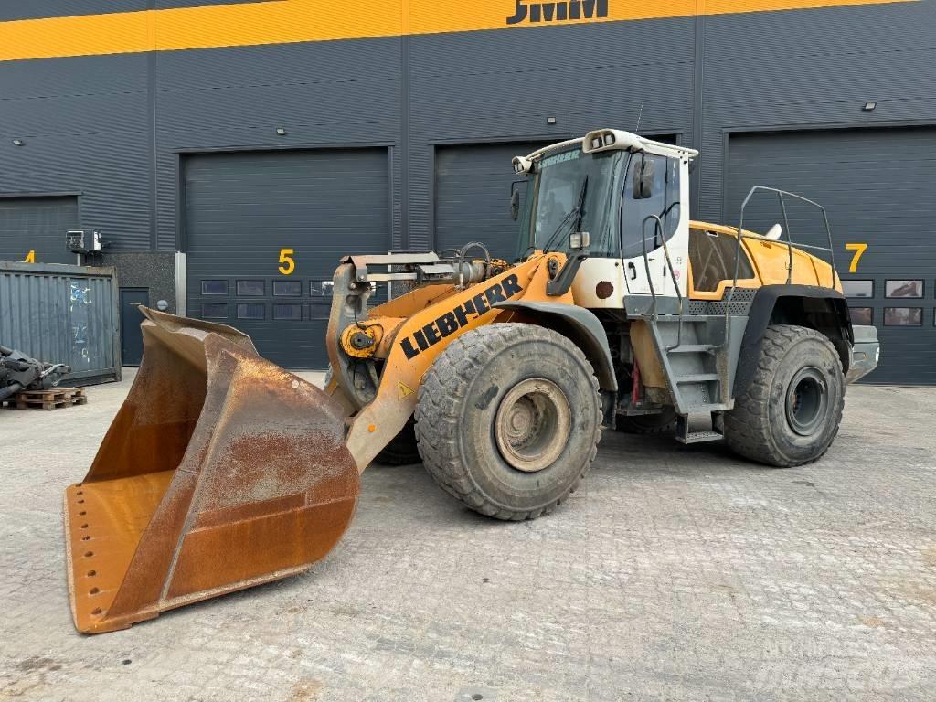 Liebherr L580 Incarcator pe pneuri