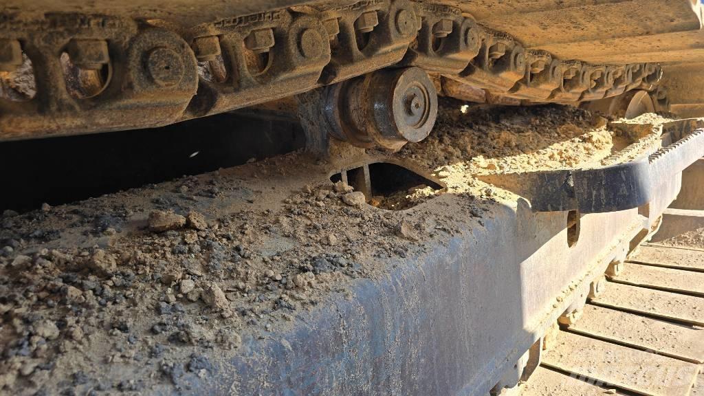 Komatsu PC 210 LC-8K Excavatoare pe șenile
