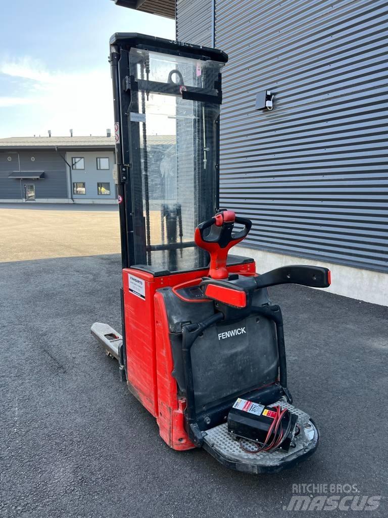 Linde L16AP Transpaleti autopropulsanti
