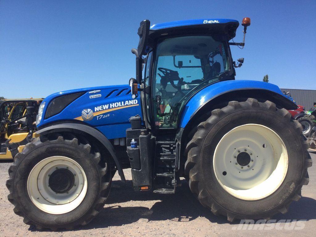 New Holland T7.225 Tractoare