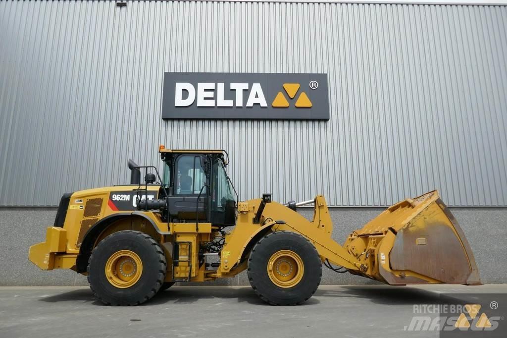 CAT 962M Incarcator pe pneuri