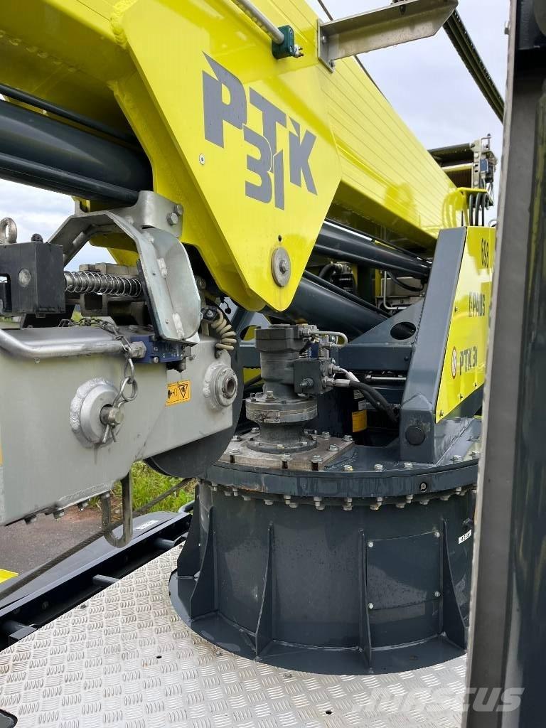 Paus PTK 31 Self erecting cranes