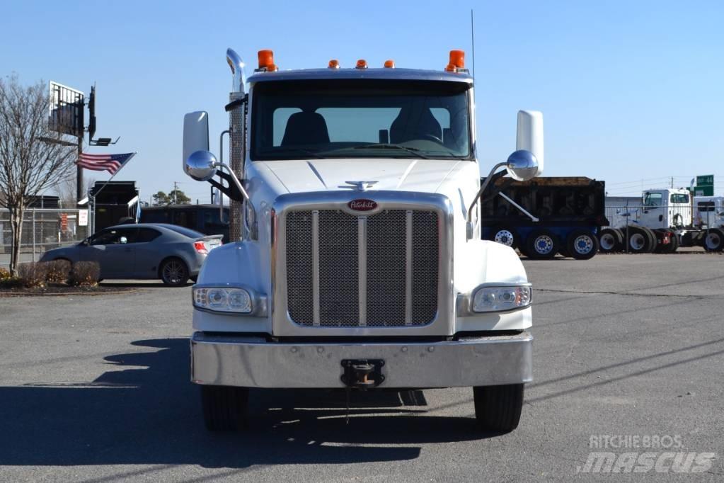 Peterbilt 567 Autotractoare
