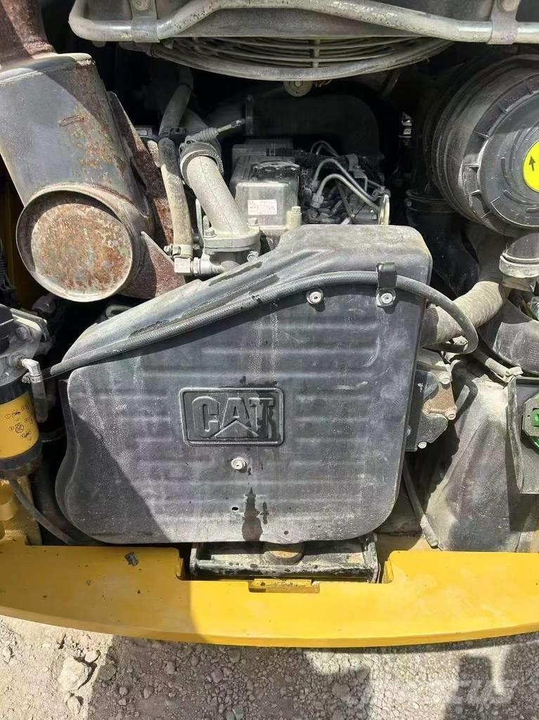 CAT 246 C Mini incarcator