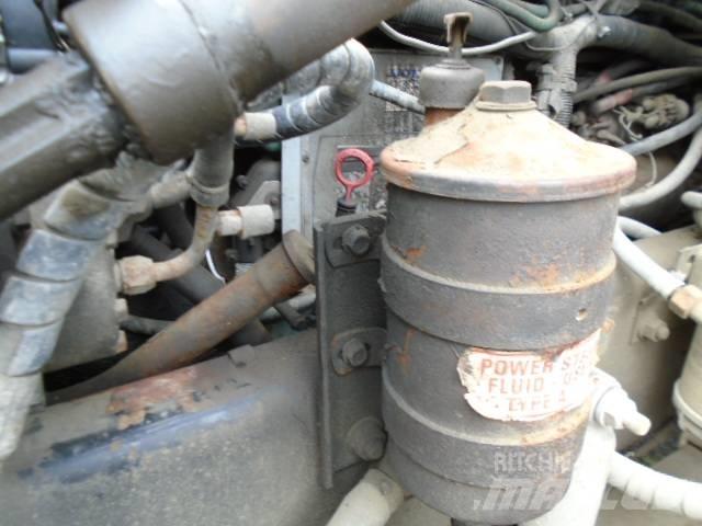 Volvo WG Camioane cu macara
