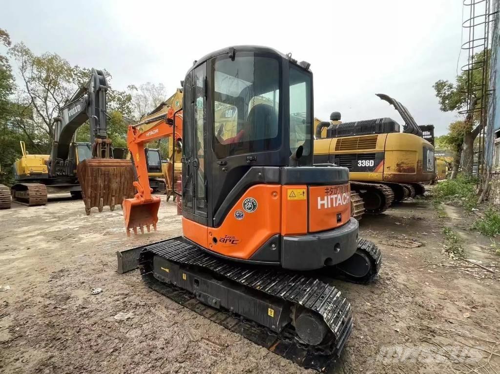 Hitachi ZX50U Mini excavatoare < 7t