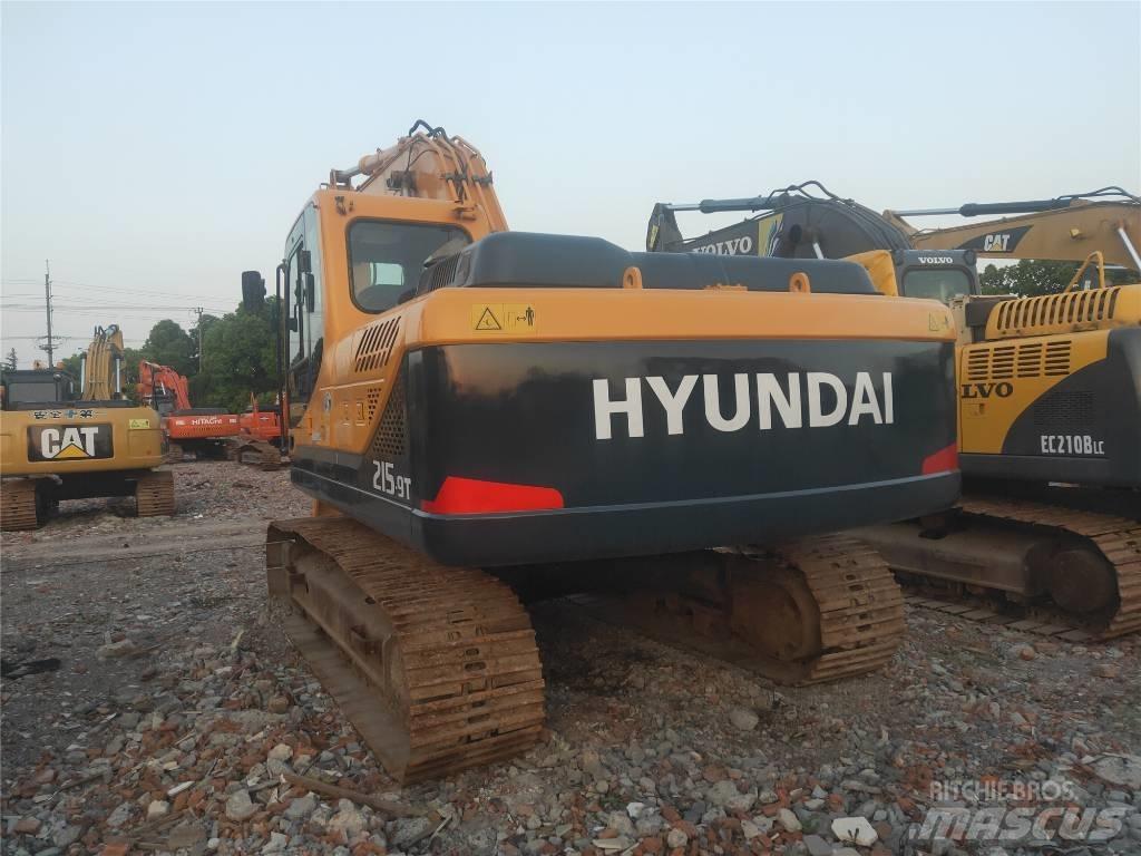 Hyundai R215-9 Excavatoare pe șenile

