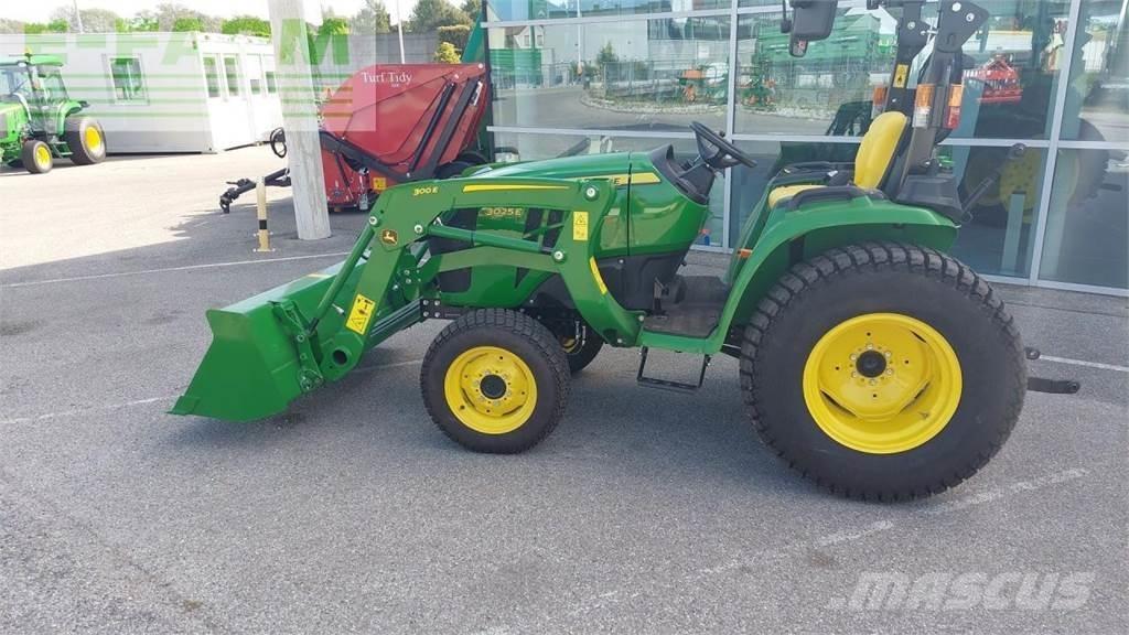 John Deere 3025E Tractoare