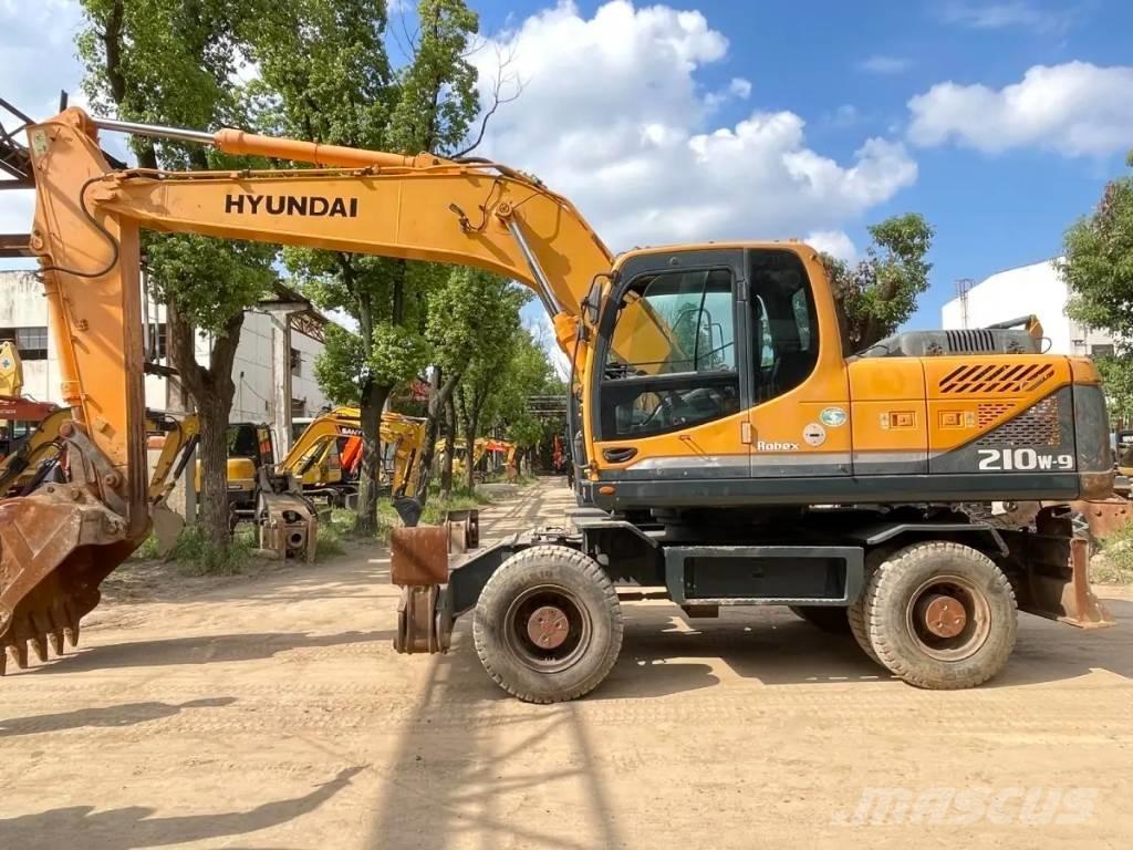Hyundai R210W-9 Excavatoare cu roti