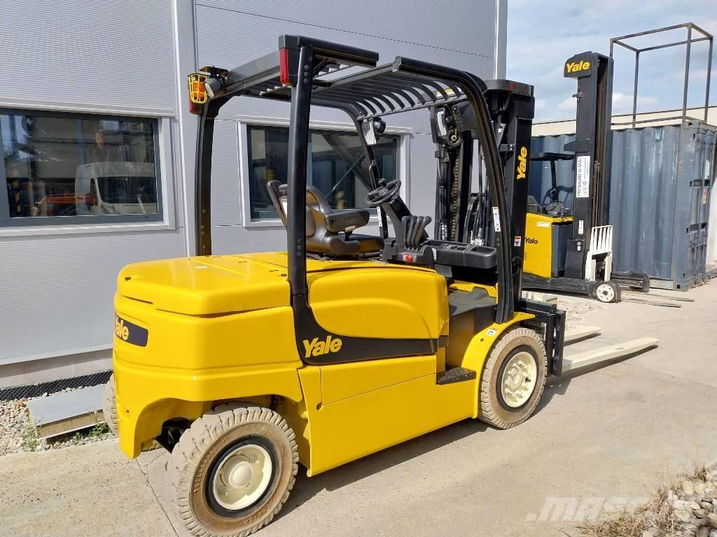 Yale ERP40VM Stivuitor electric