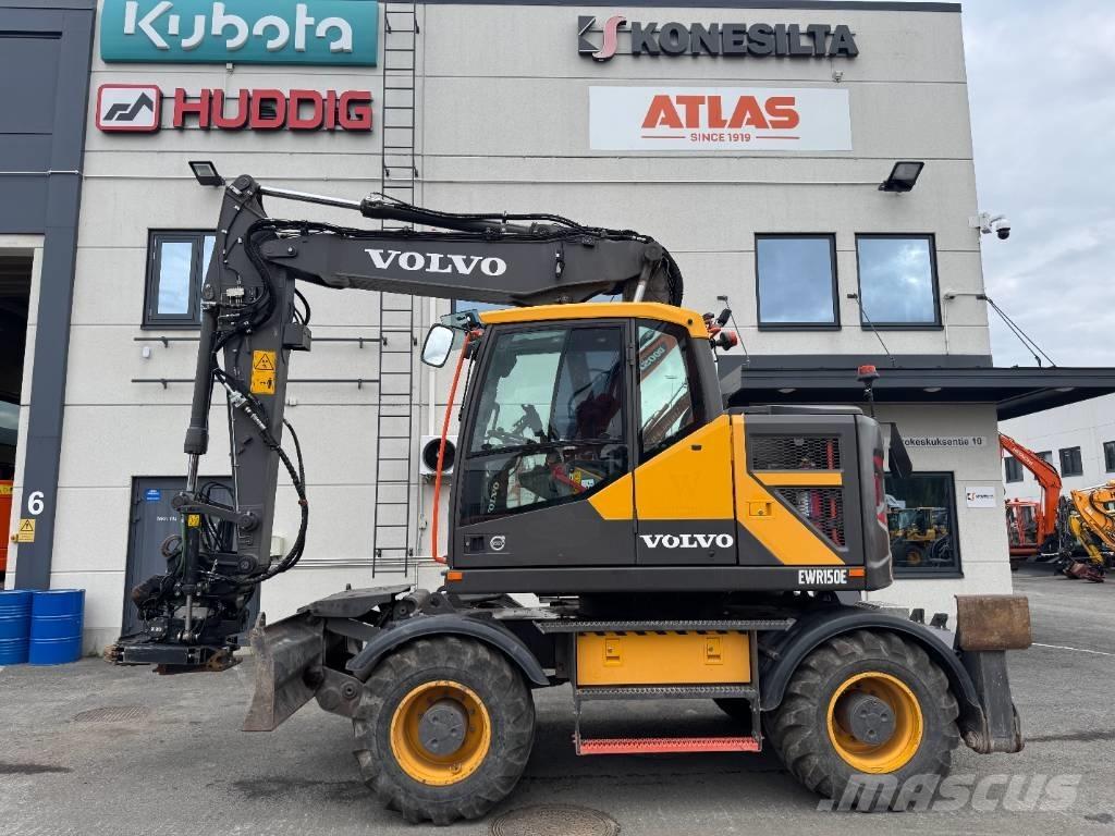 Volvo EWR 150 E Excavatoare cu roti