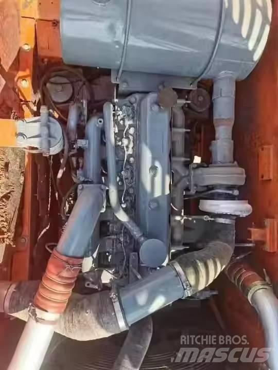 Doosan DX225LC Excavatoare pe șenile
