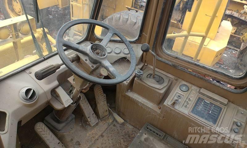 CAT 815 B Compactoare sol