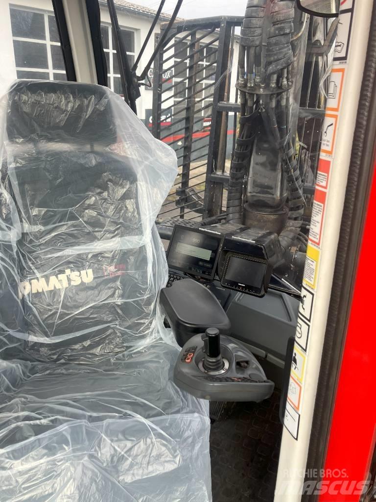 Komatsu 845 Transportoare
