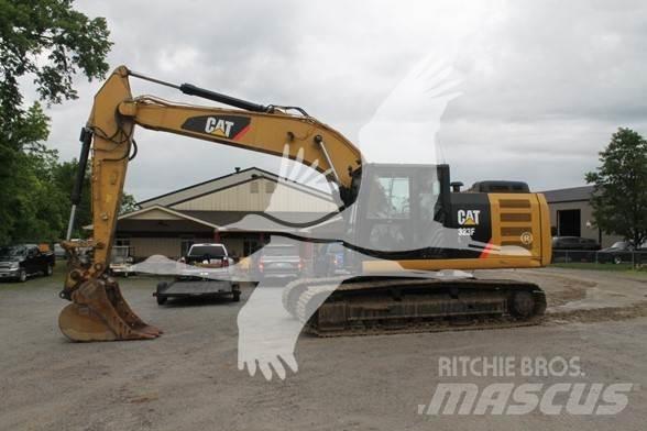 CAT 323FL Excavatoare pe șenile
