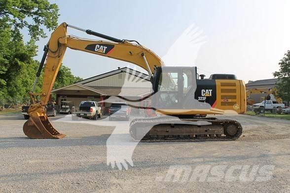 CAT 323FL Excavatoare pe șenile
