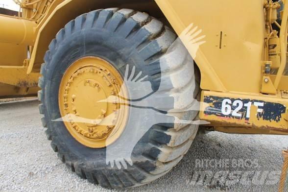 CAT 621F Elevatoare